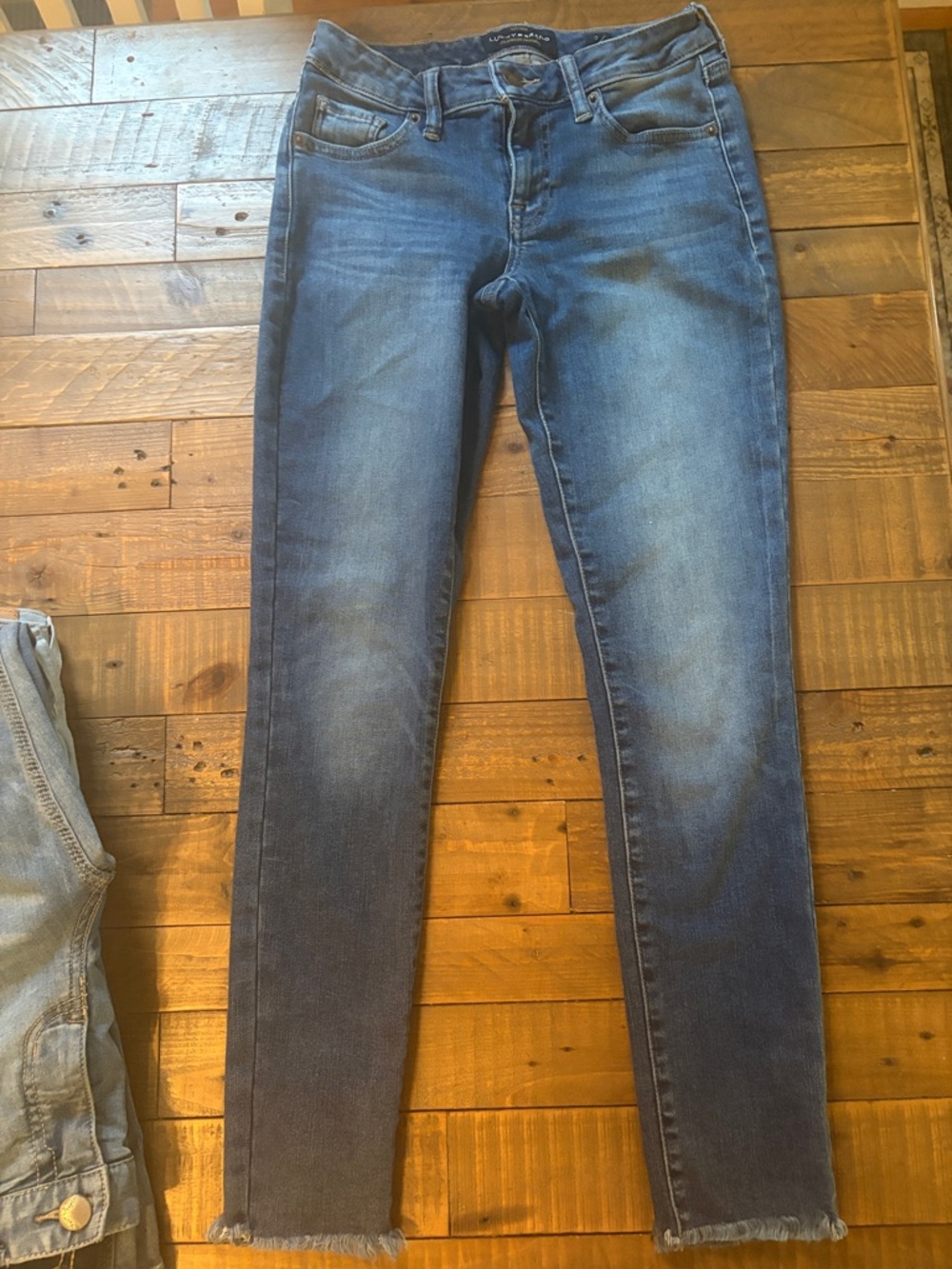 Lucky Brand Women's Skinny Jeans in Medium Blue Wash